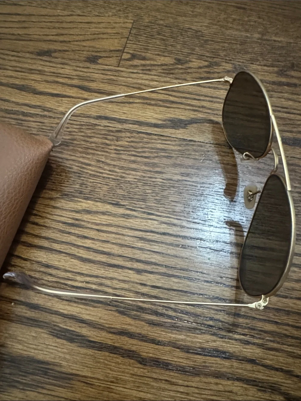 Ray-Ban Women's Aviator Sunglasses with Purple Mirror Lenses and Gold Frame
